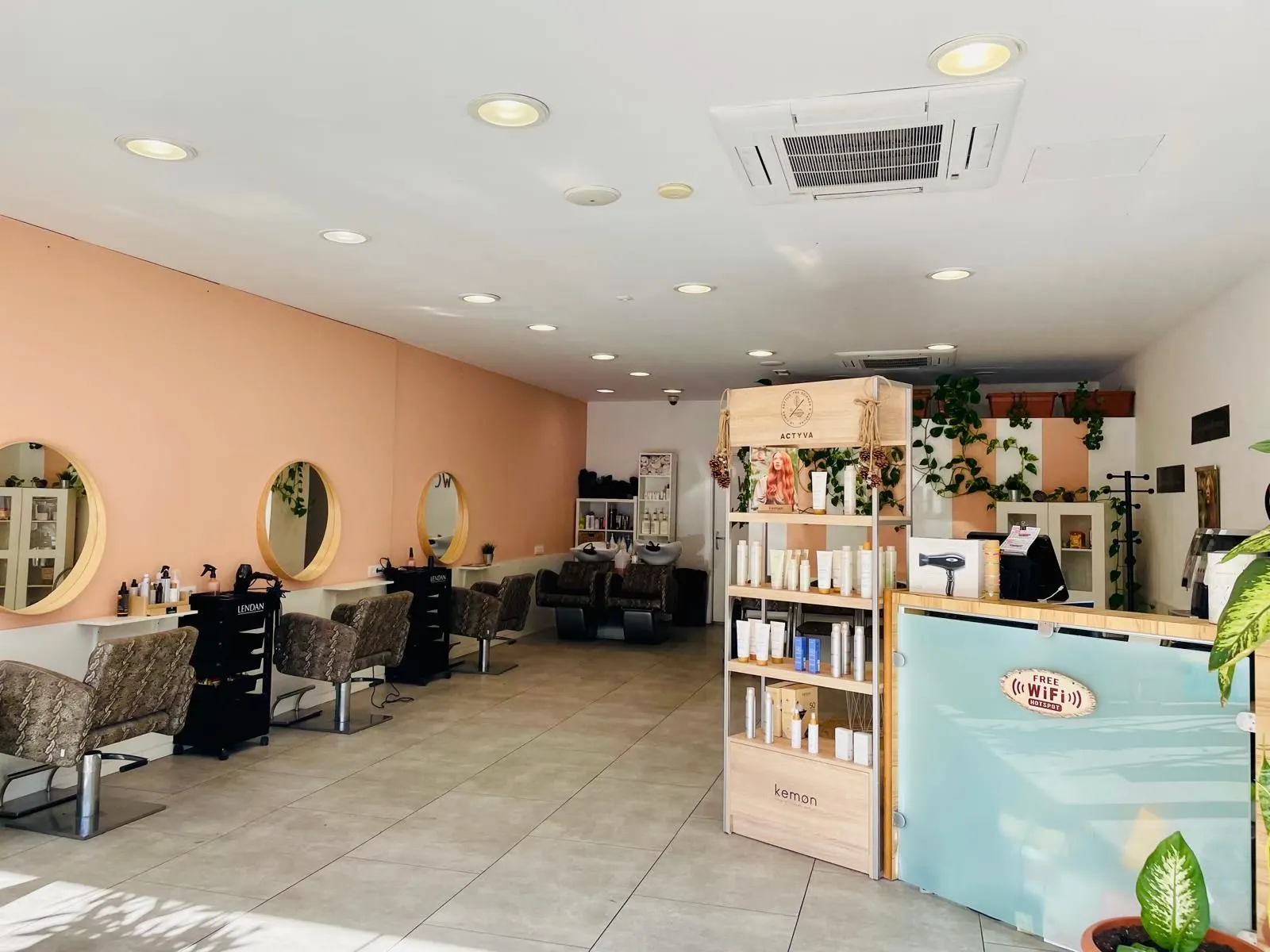 Peluqueria Nova Linia